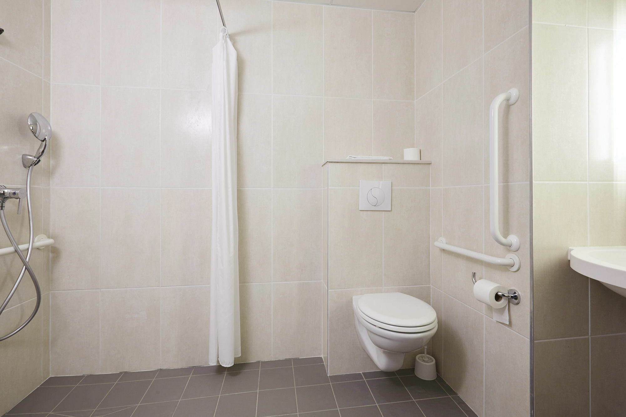 B&B Hotel Rennes Sud Chantepie ภายนอก รูปภาพ